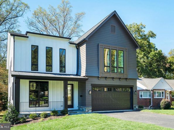 2118 Greenwich Street, Falls Church VA 22043