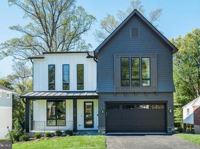 2118 Greenwich Street, Falls Church VA 22043