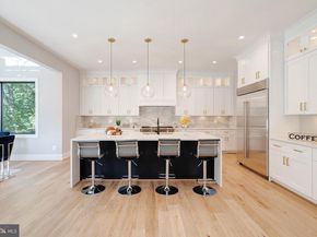 2118 Greenwich Street, Falls Church VA 22043