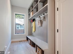 2118 Greenwich Street, Falls Church VA 22043