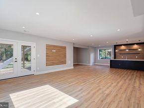 2118 Greenwich Street, Falls Church VA 22043