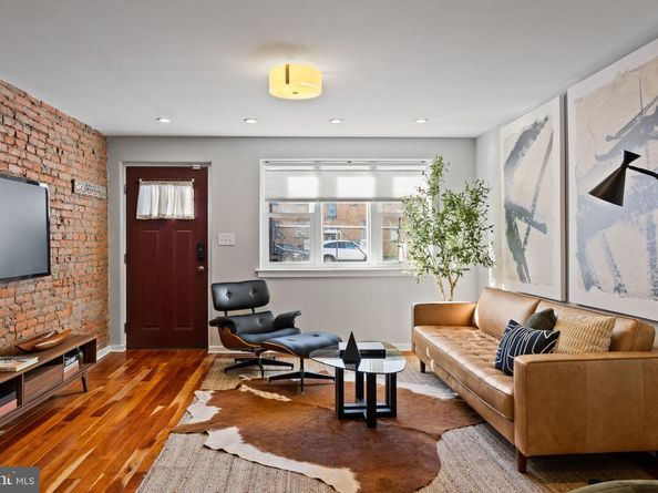 1011 Watkins Street, Philadelphia PA 19148