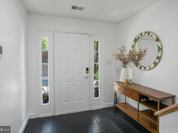 3811 Usher Court, Alexandria VA 22304