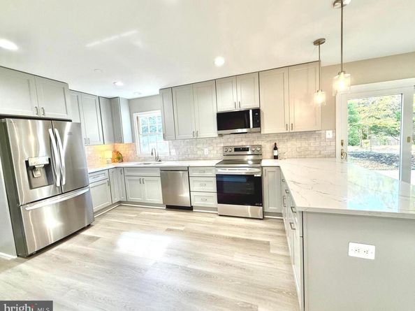 2960 Hibbard Street, Oakton VA 22124