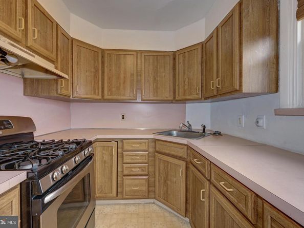 8011 Crispin Street, Philadelphia PA 19136