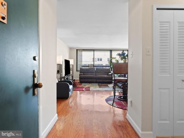 3705 S George Mason Drive 2617S, Falls Church VA 22041