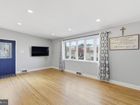 536 Wartman Street, Philadelphia PA 19128