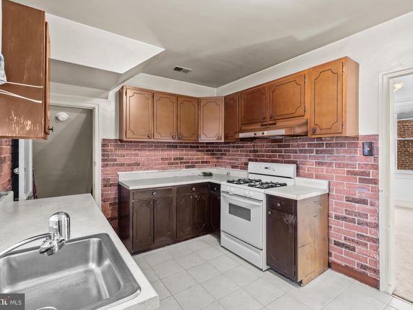 6018 2nd Street NW, Washington DC 20011