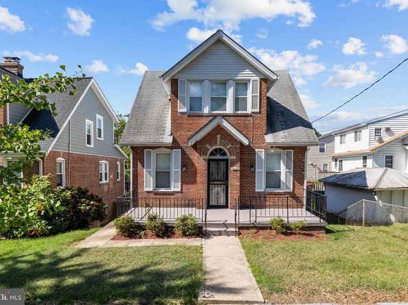 6018 2nd Street NW, Washington DC 20011