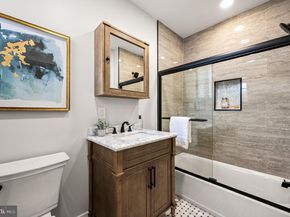 2208 S 10TH Street S, Philadelphia PA 19148