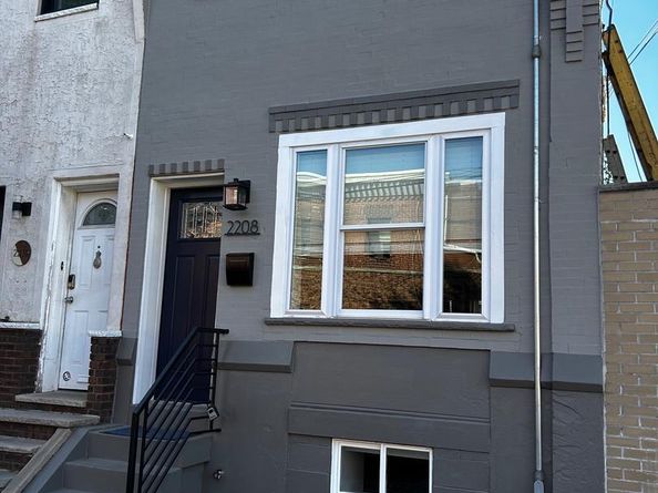 2208 S 10TH Street S, Philadelphia PA 19148