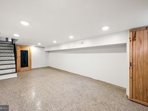 2208 S 10TH Street S, Philadelphia PA 19148