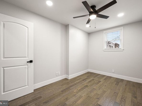 2208 S 10TH Street S, Philadelphia PA 19148