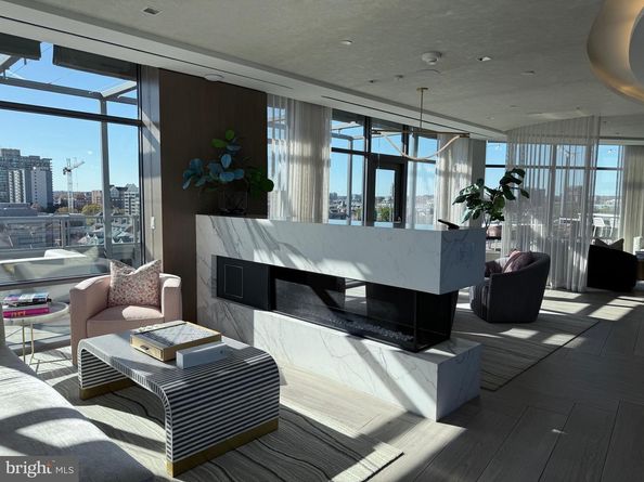 1201 N Royal Street 206, Alexandria VA 22314