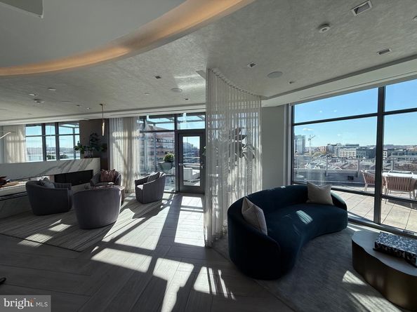 1201 N Royal Street 206, Alexandria VA 22314