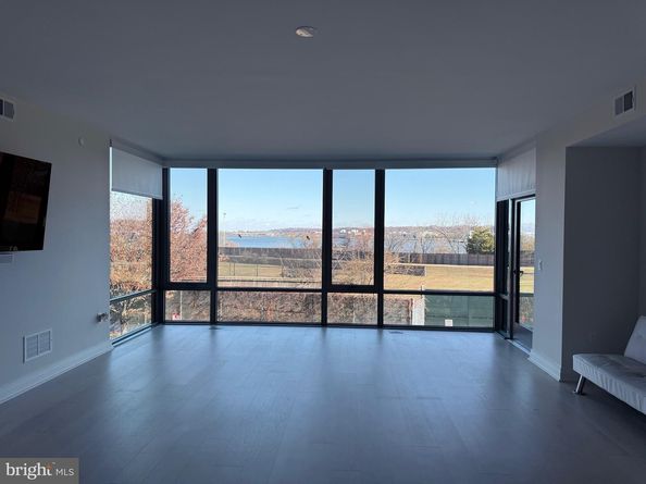 1201 N Royal Street 206, Alexandria VA 22314