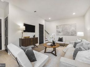 7519 Ridge Avenue 204, Philadelphia PA 19128