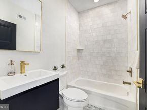 7519 Ridge Avenue 204, Philadelphia PA 19128