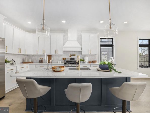 7519 Ridge Avenue 204, Philadelphia PA 19128