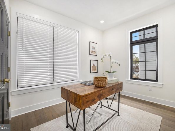 7519 Ridge Avenue 204, Philadelphia PA 19128