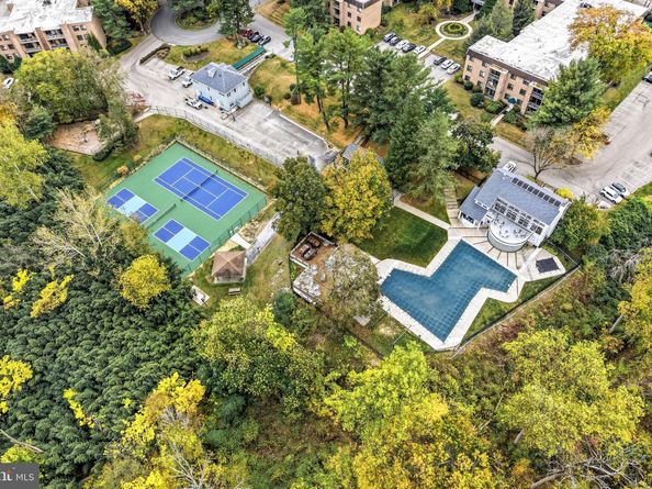 1655 oakwood 206 OAKWOOD DRIVE CONDO 206, Penn Valley PA 19072