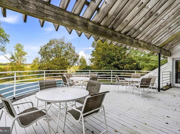 1655 oakwood 206 OAKWOOD DRIVE CONDO 206, Penn Valley PA 19072