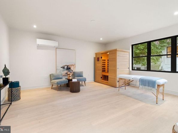 2815 Bellevue Terrace NW, Washington DC 20007