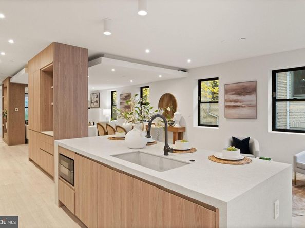 2815 Bellevue Terrace NW, Washington DC 20007