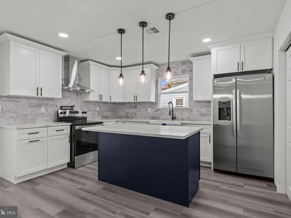 1230 Hall Avenue, Abington PA 19001