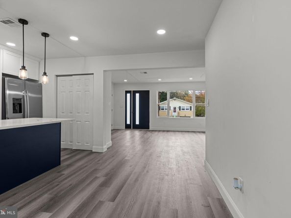 1230 Hall Avenue, Abington PA 19001