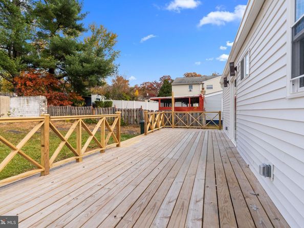 1230 Hall Avenue, Abington PA 19001