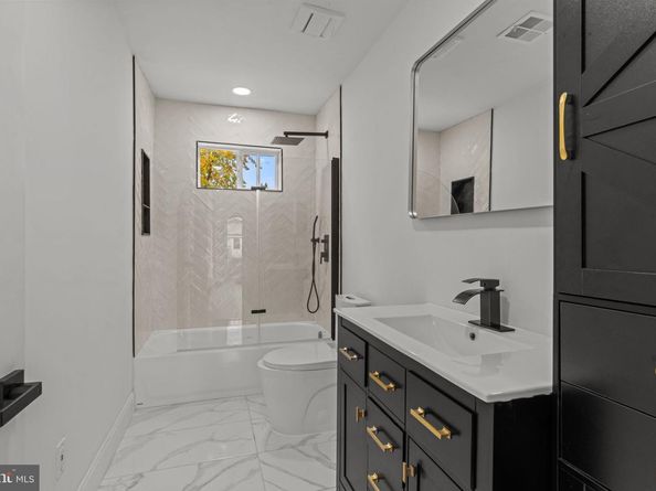 1230 Hall Avenue, Abington PA 19001