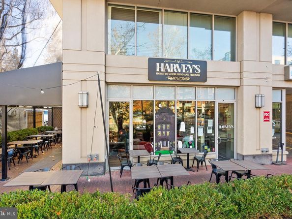 2839 Monroe Street, Falls Church VA 22042