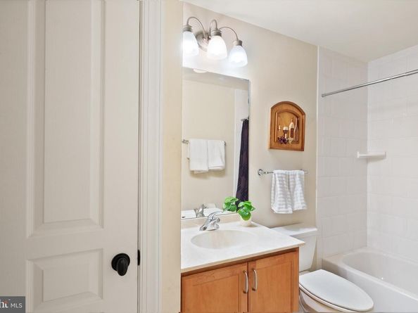 2839 Monroe Street, Falls Church VA 22042