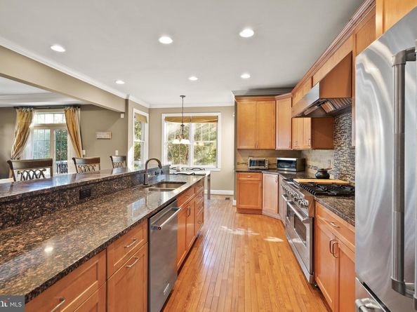 2839 Monroe Street, Falls Church VA 22042