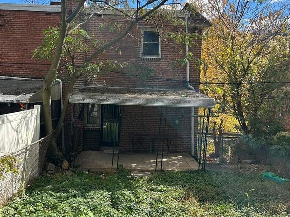 6643 Church Lane, Upper Darby PA 19082