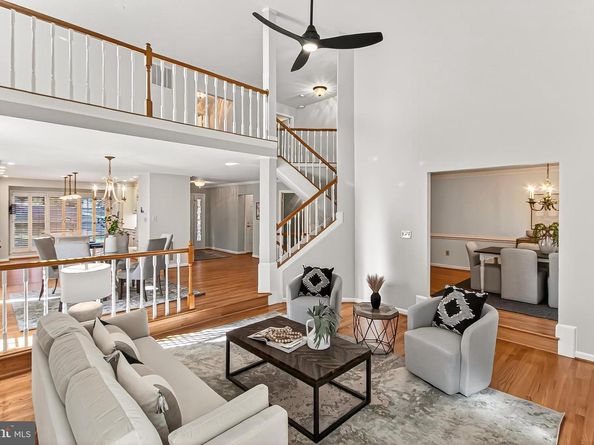 7526 Walnut Hill Lane, Falls Church VA 22042