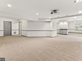 7526 Walnut Hill Lane, Falls Church VA 22042