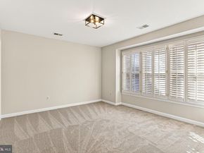 7526 Walnut Hill Lane, Falls Church VA 22042