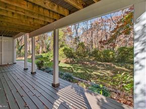 7526 Walnut Hill Lane, Falls Church VA 22042