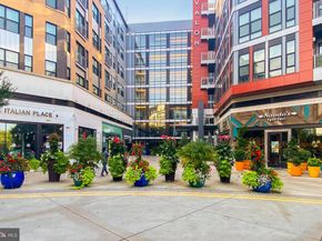 7526 Walnut Hill Lane, Falls Church VA 22042