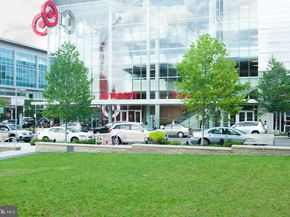 7526 Walnut Hill Lane, Falls Church VA 22042