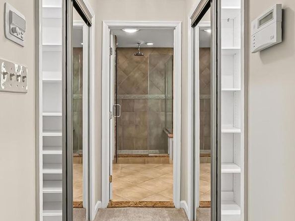 7526 Walnut Hill Lane, Falls Church VA 22042