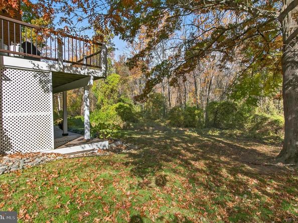 7526 Walnut Hill Lane, Falls Church VA 22042