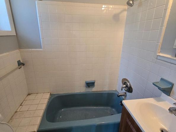 2308 Fuller, Philadelphia PA 19019