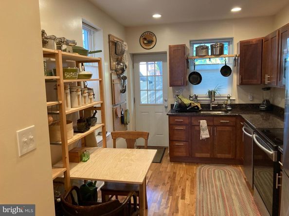 1311 S Taylor Street, Philadelphia PA 19146