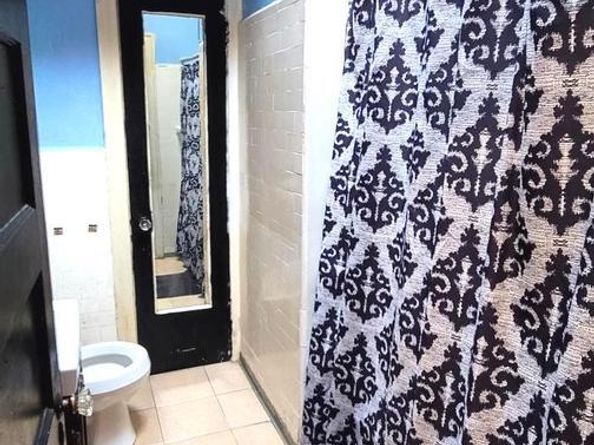 4922 N 8TH Street, Philadelphia PA 19120