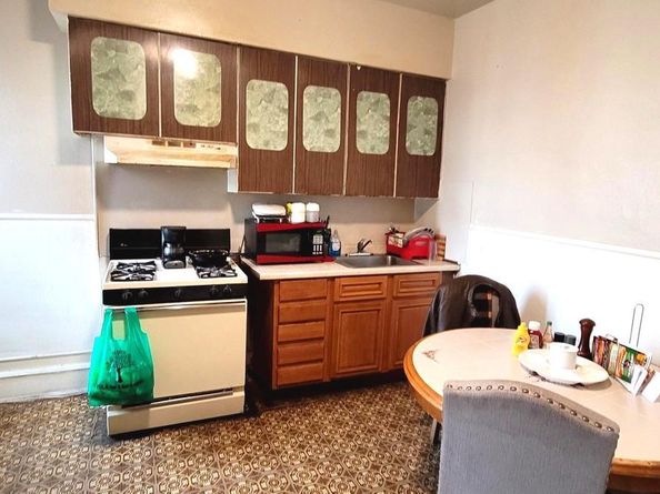 4922 N 8TH Street, Philadelphia PA 19120