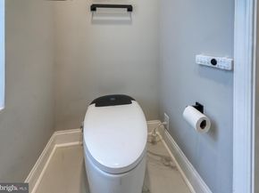 160 East Street, Philadelphia PA 19127