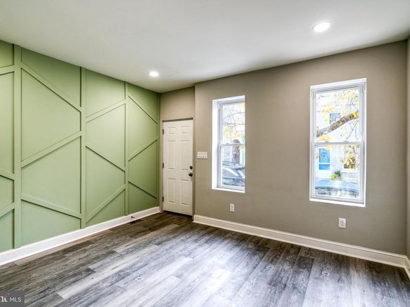 160 East Street, Philadelphia PA 19127